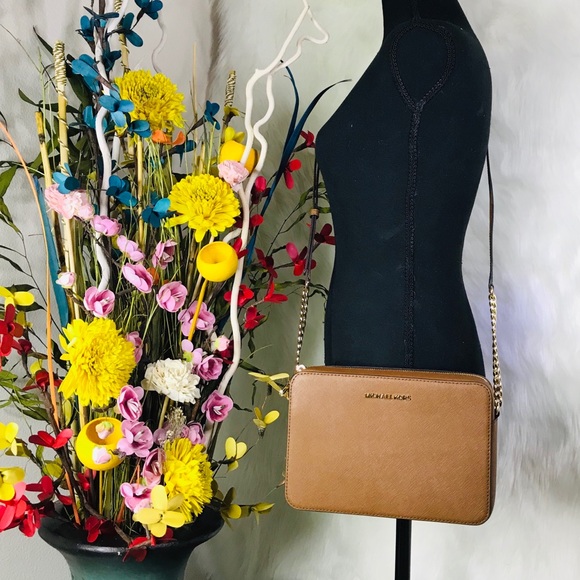 Michael Kors Jet Set Item Crossbody Bag - Picture 7 of 8